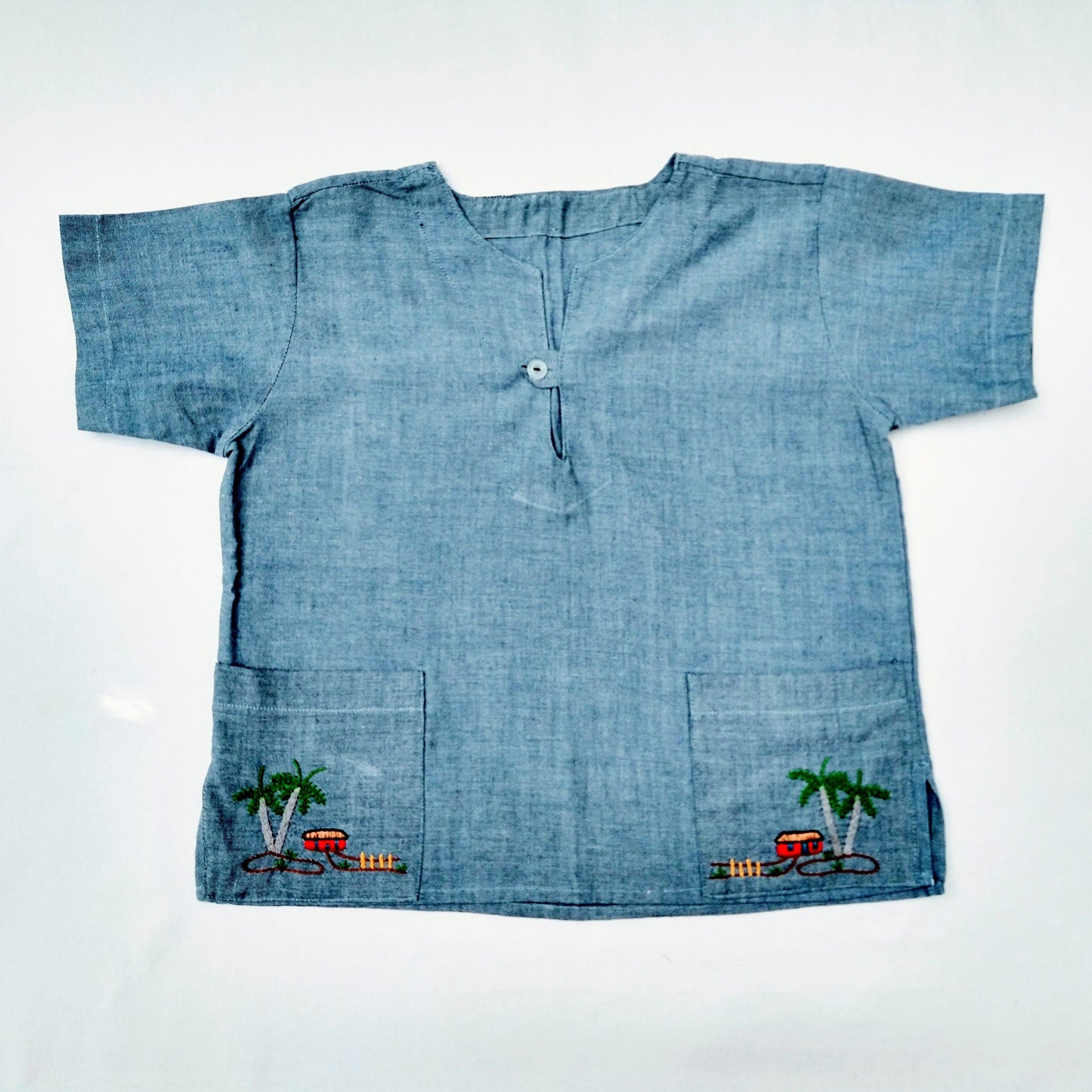 Chemise de plage en coton brodée à la main - 3 ans